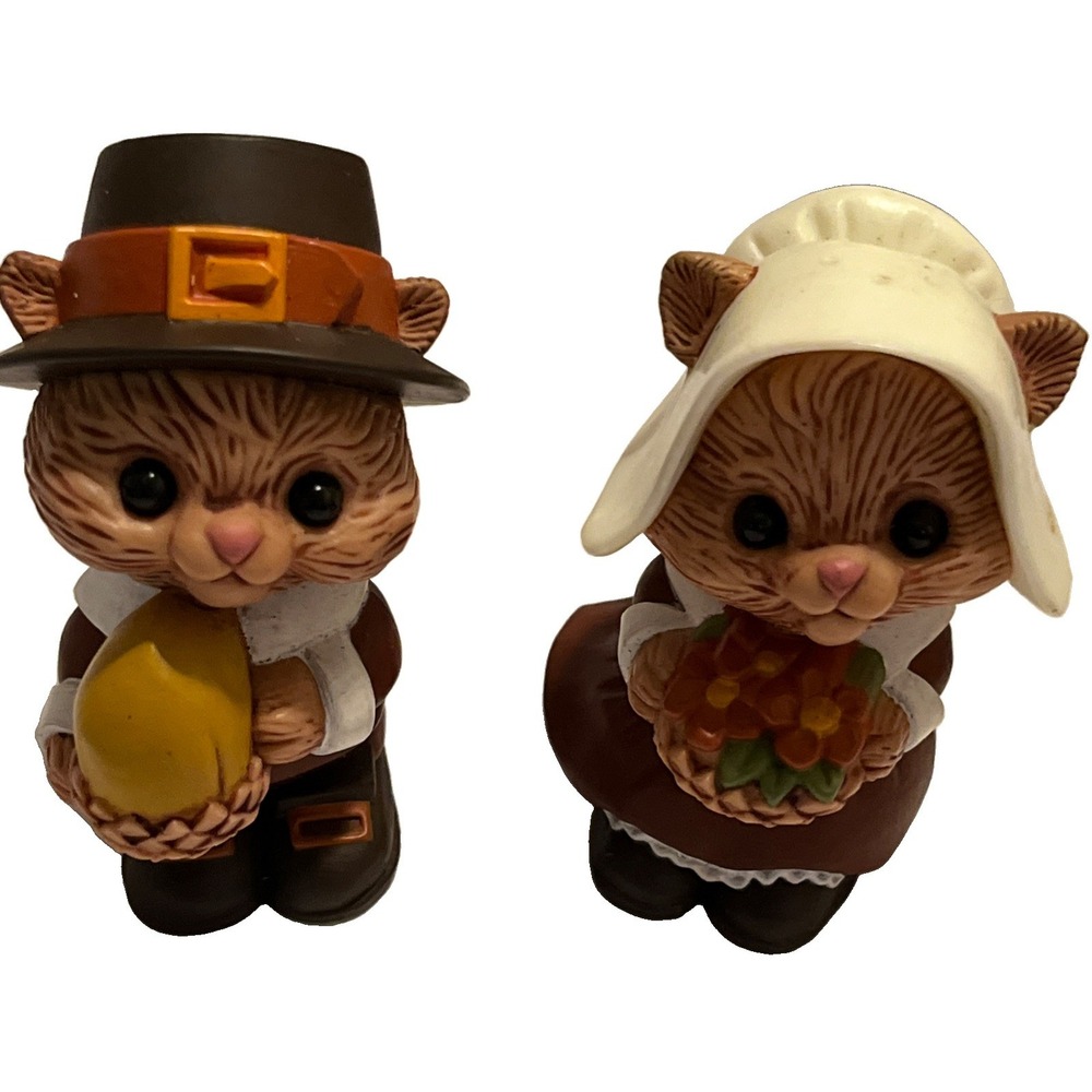 Vintage Hallmark Salt Pepper Shakers Pilgrim Squirrel Chipmunk 80s Signed